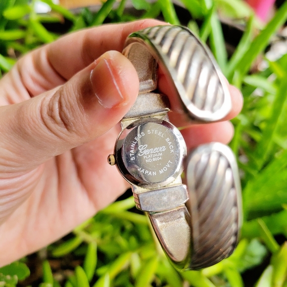 Vintage Geneva Watch - Picture 6 of 8